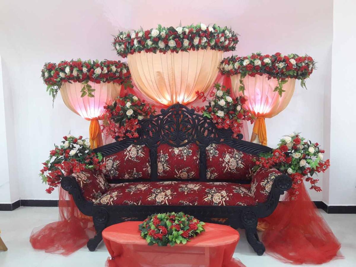 Avanya Hotel And Reception Hall Angunakolapelessa المظهر الخارجي الصورة