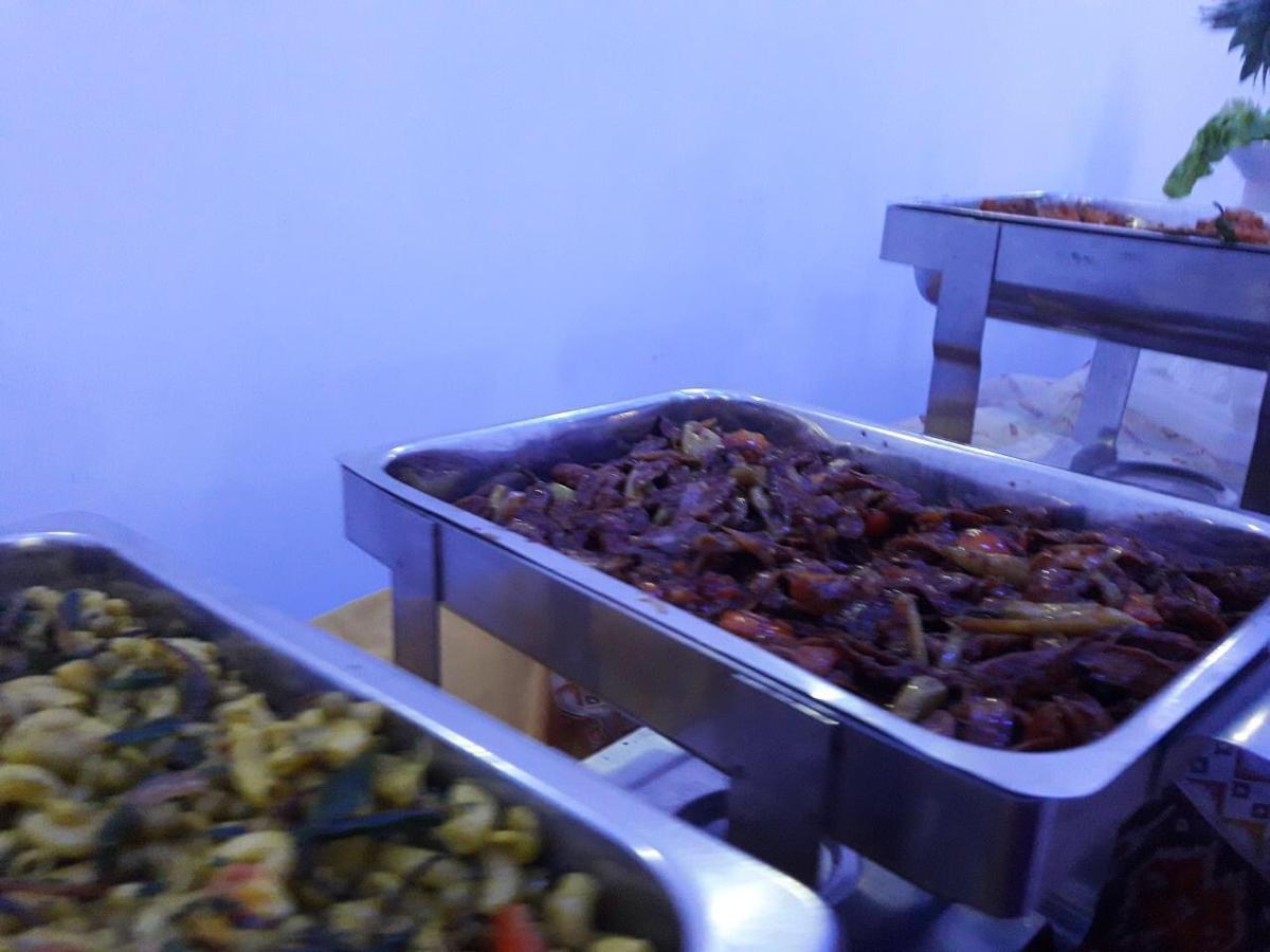 Avanya Hotel And Reception Hall Angunakolapelessa المظهر الخارجي الصورة